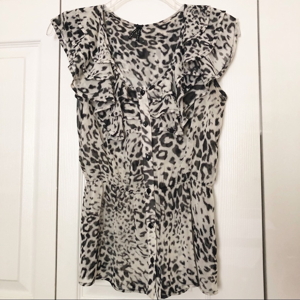 Lapis Black & White SL Ruffle Animal Print Blouse